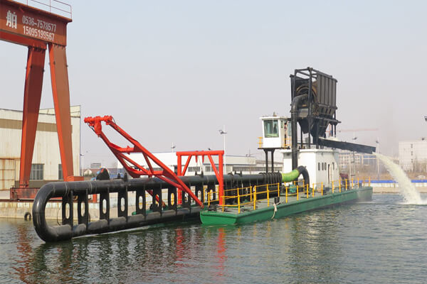 Technological characteristics of jet suction gold dredger